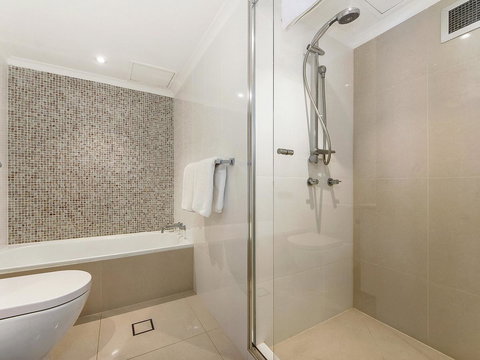 Sunbird Beach Resort Main Beach - Tourism Brisbane 20