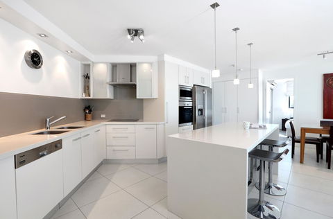 Peninsular Beachfront Resort - Tourism Brisbane 20