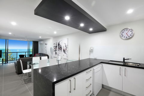 Peninsular Beachfront Resort - Tourism Brisbane 34