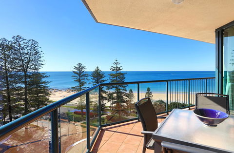 Peninsular Beachfront Resort - Tourism Brisbane 18