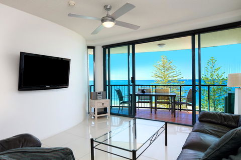 Peninsular Beachfront Resort - Tourism Brisbane 2