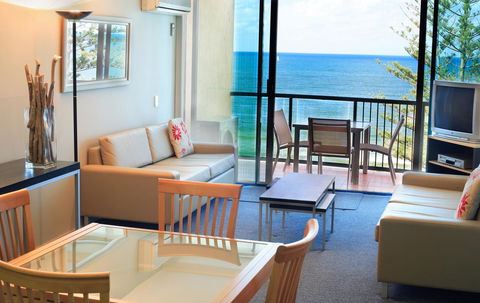 Peninsular Beachfront Resort - Tourism Brisbane 43