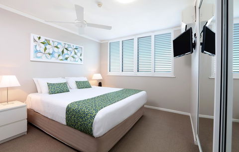 Peninsular Beachfront Resort - Tourism Brisbane 26