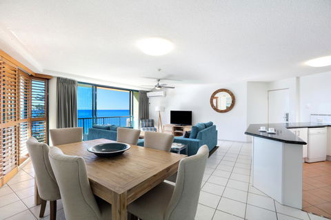 Peninsular Beachfront Resort - Tourism Brisbane 15