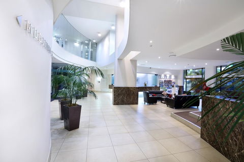 Peninsular Beachfront Resort - Tourism Brisbane 19