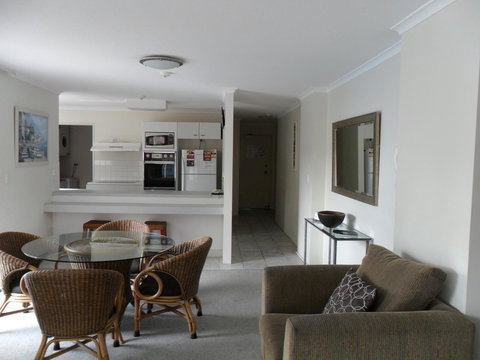 Grosvenor Beachfront Apartments Surfers Paradise - Tourism Brisbane 5