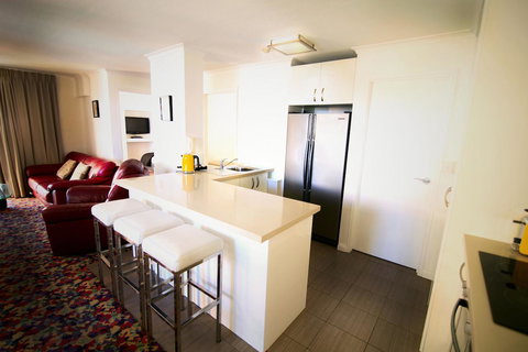 Grosvenor Beachfront Apartments Surfers Paradise - Tourism Brisbane 4