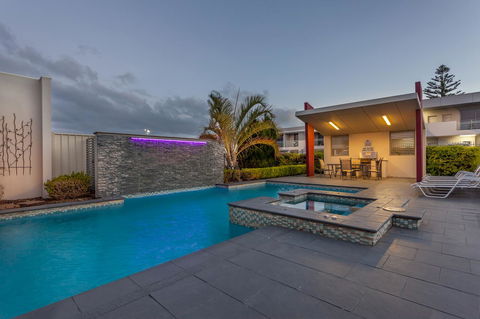 Platinum International - Tourism Brisbane 24