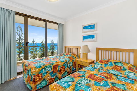 Columbia Beachfront Apartments On Rainbow Bay - Tourism Brisbane 36