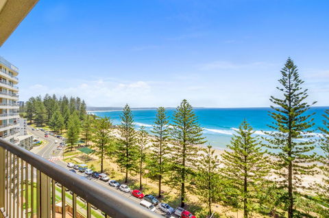 Columbia Beachfront Apartments On Rainbow Bay - Tourism Brisbane 26