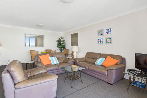 Columbia Beachfront Apartments On Rainbow Bay - Tourism Brisbane 30