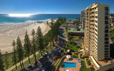 Columbia Beachfront Apartments On Rainbow Bay - Tourism Brisbane 0