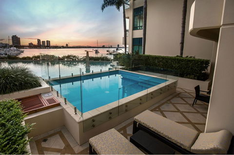 Imperial Hotel Gold Coast - Tourism Brisbane 2