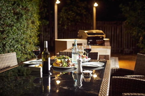 At The Sound Noosa Motel - Tourism Brisbane 4