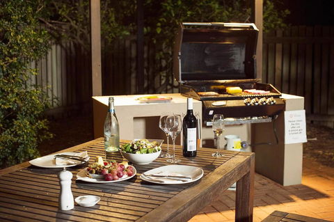 At The Sound Noosa Motel - Tourism Brisbane 6