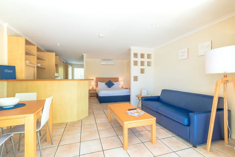 At The Sound Noosa Motel - Tourism Brisbane 28