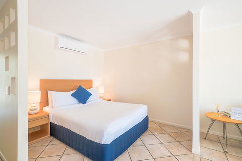 At The Sound Noosa Motel - Tourism Brisbane 24