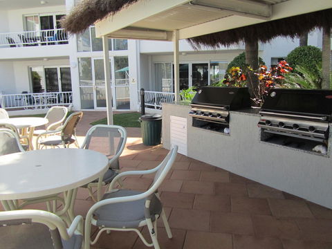 Le Beach Apartments - Tourism Brisbane 15
