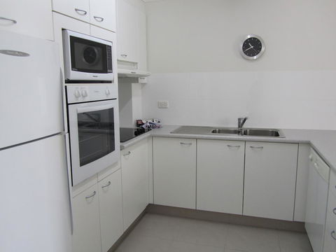 Le Beach Apartments - Tourism Brisbane 13