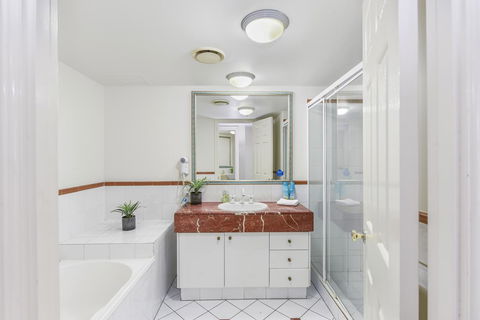 APR Private SUITES MOROC By The Beach - Brisbane Tourism 28