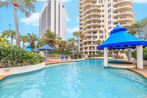 APR Private SUITES MOROC By The Beach - Brisbane Tourism 11