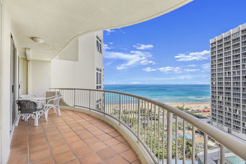 APR Private SUITES MOROC By The Beach - Brisbane Tourism 14