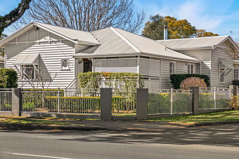 Frangipani House - Tourism Brisbane 28