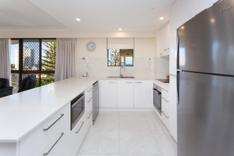 Capricornia Apartments - Brisbane Tourism 3