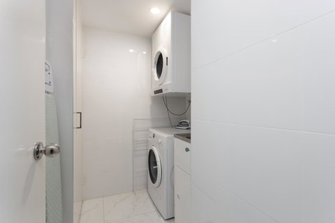 Capricornia Apartments - Brisbane Tourism 14