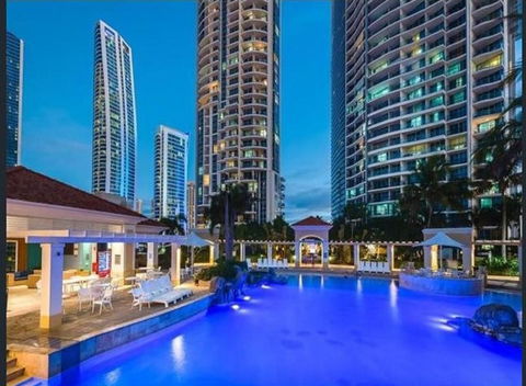 The Towers Of Chevron Renaissance - Holidays Gold Coast - Tourism Brisbane 5