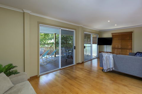 Noosa Beachhouse - Brisbane Tourism 17