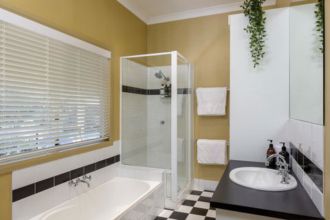 Noosa Beachhouse - Brisbane Tourism 10