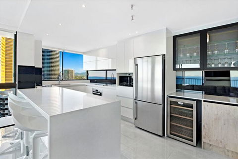 ULTIQA Beach Haven On Broadbeach - Tourism Brisbane 2