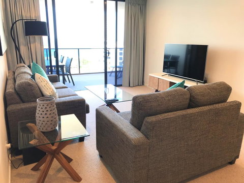 Qube Broadbeach Ocean View Apartments - Brisbane Tourism 19