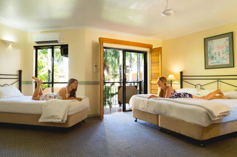 Palm Royale Cairns - Brisbane Tourism 22