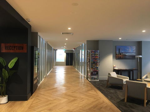 Woodroffe Hotel - Tourism Brisbane 6