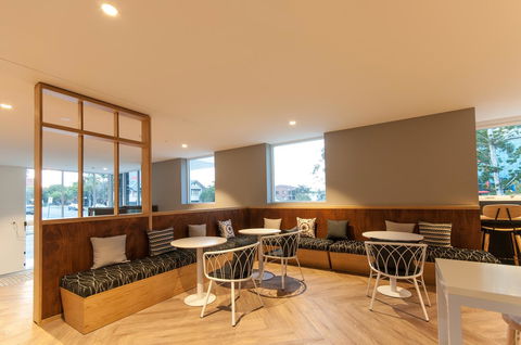 Woodroffe Hotel - Tourism Brisbane 25