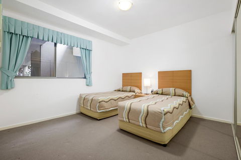 Rainbow Sea Resort - Tourism Brisbane 3