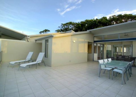 Rainbow Sea Resort - Tourism Brisbane 10