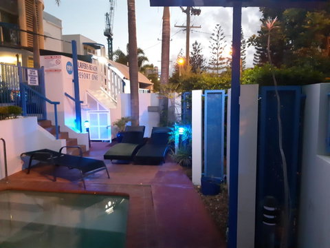 Surfers Beach Resort One - Tourism Brisbane 10