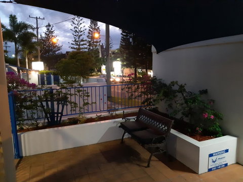 Surfers Beach Resort One - Tourism Brisbane 12