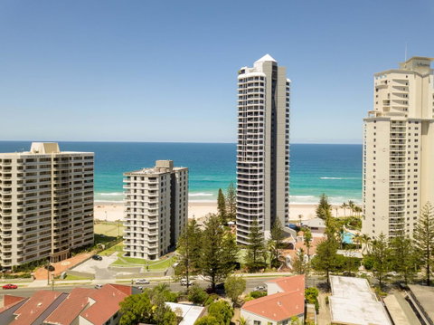 Surfers Beach Resort One - Tourism Brisbane 38