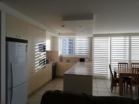 Golden Sands On The Beach - Absolute Beachfront Apartments - Tourism Brisbane 36