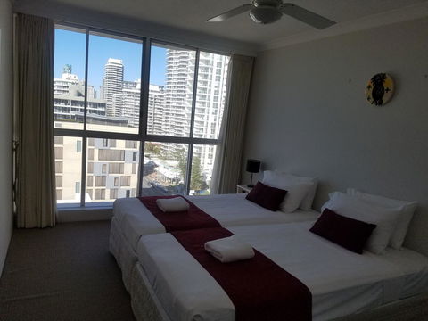 Golden Sands On The Beach - Absolute Beachfront Apartments - Tourism Brisbane 23