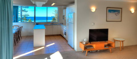 Oceania On Burleigh Beach - Tourism Brisbane 2