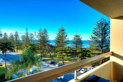 Oceania On Burleigh Beach - Tourism Brisbane 0