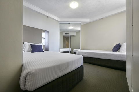 Novotel Surfers Paradise - Tourism Brisbane 12