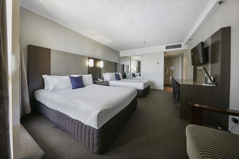 Novotel Surfers Paradise - Tourism Brisbane 11