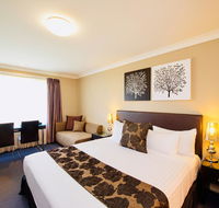 Best Western Plus Ambassador On Ruthven Motor Inn - Tourism Brisbane