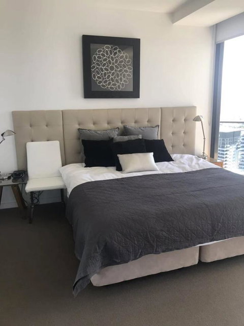 Luxury 3 Bedroom In Heart Of Broadbeach - Brisbane Tourism 19
